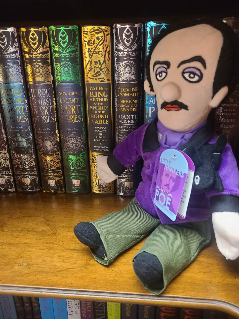 Hello Poe! 319704516_1196974061241891_5250574876231928851_n.jpg