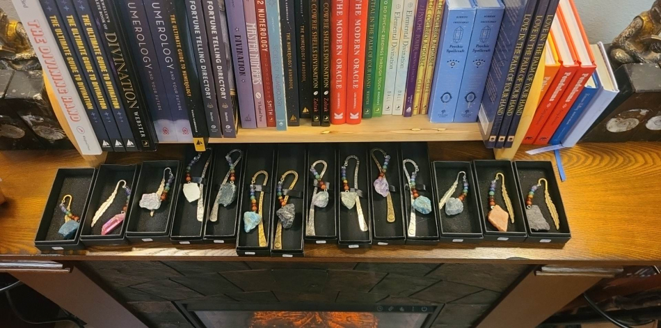 Crystal Book Marks 327564148_4074348506122842_1180095296382693493_n.jpg